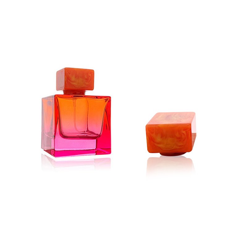 Wholesale Colored 50ml 100ml glass bottle empty square refillable perfume glass crystal spray perfume bottle packaging with lid