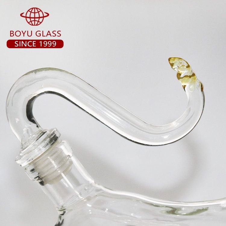 New Design Custom Transparent Glass Wine Craft Glass Liquor Bottles