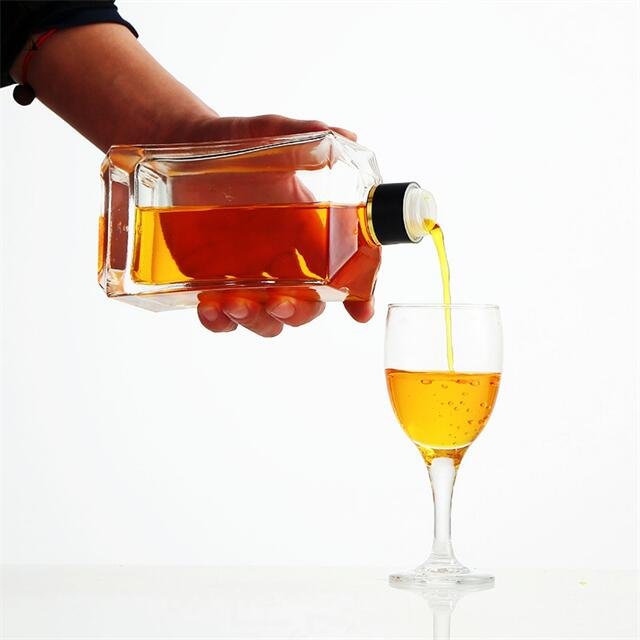 Stocked 250ml 500ml 750ml 75cl Clear Wide Mouth Super Flint Custom Spirit Liquor Whiskey Gin Rum Vodka Glass Bottle With Cork