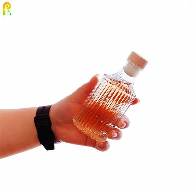 Stocked 250ml 500ml 750ml 75cl Clear Wide Mouth Super Flint Custom Spirit Liquor Whiskey Gin Rum Vodka Glass Bottle With Cork