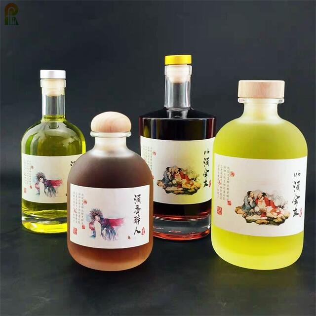 Stocked 250ml 500ml 750ml 75cl Clear Wide Mouth Super Flint Custom Spirit Liquor Whiskey Gin Rum Vodka Glass Bottle With Cork