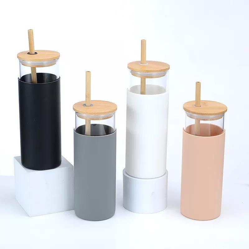 customized glass cups bamboo lid glass bottles fashion Silicone sleeve and straw water tumbler