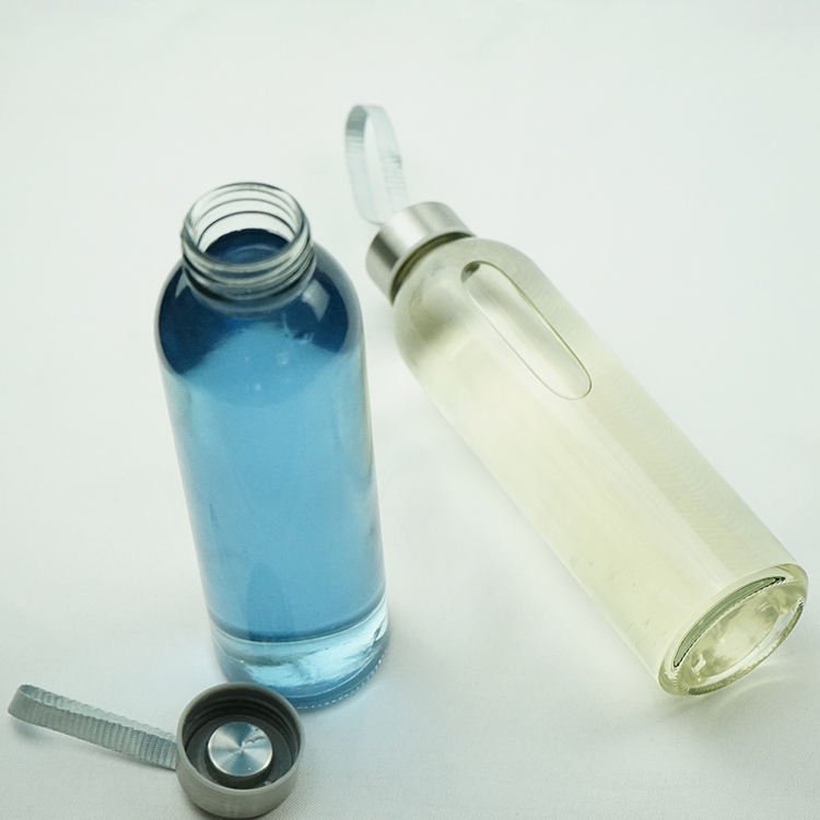 Wholesale competitive price clear 300ml 500ml glass water bottle juice bottle with metal lid