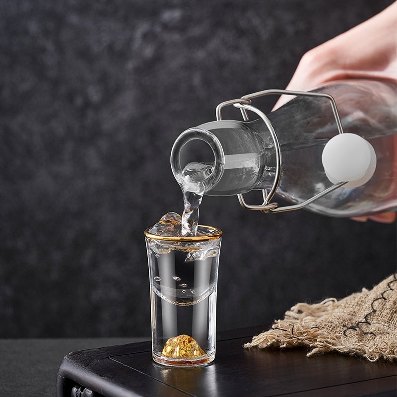 Custom Transparent Round Empty Glass bottles For Liquor Bottle Wine Sparkling With clip rubber Lid customize food grade bottle