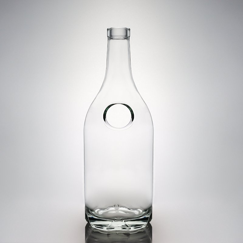 Manufacturer Hot Sale Food Grade 500ml 700ml 750ml Vodka Whisky Tequila Rum Gin Brandy Glass Bottle With Cork