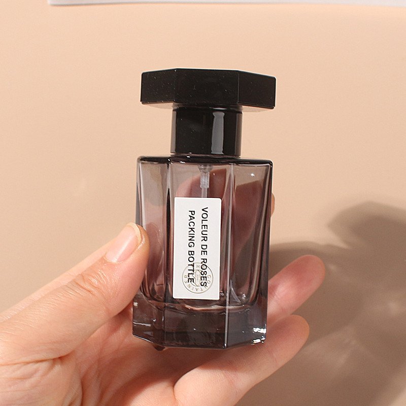 2024 New Products Wholesale Empty Glass Bottles 50ml Luxury Travel Size Perfume Spray Bottle for Sale