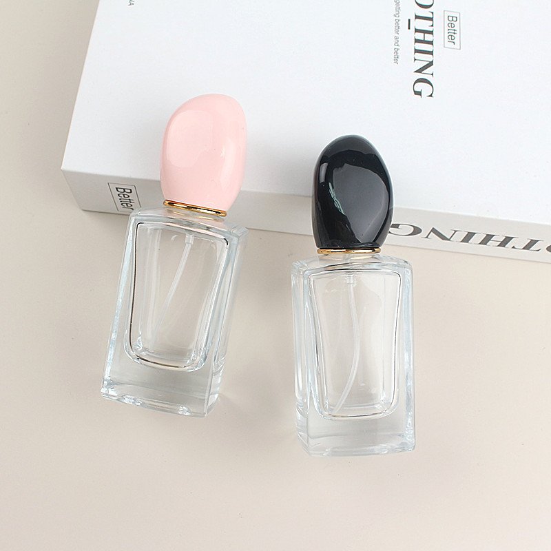 Wholesale Luxury Clear Square 50ml Black Cap Perfume Bottles Spray Glass Empty Perfume Atomiser Refillable Bottle