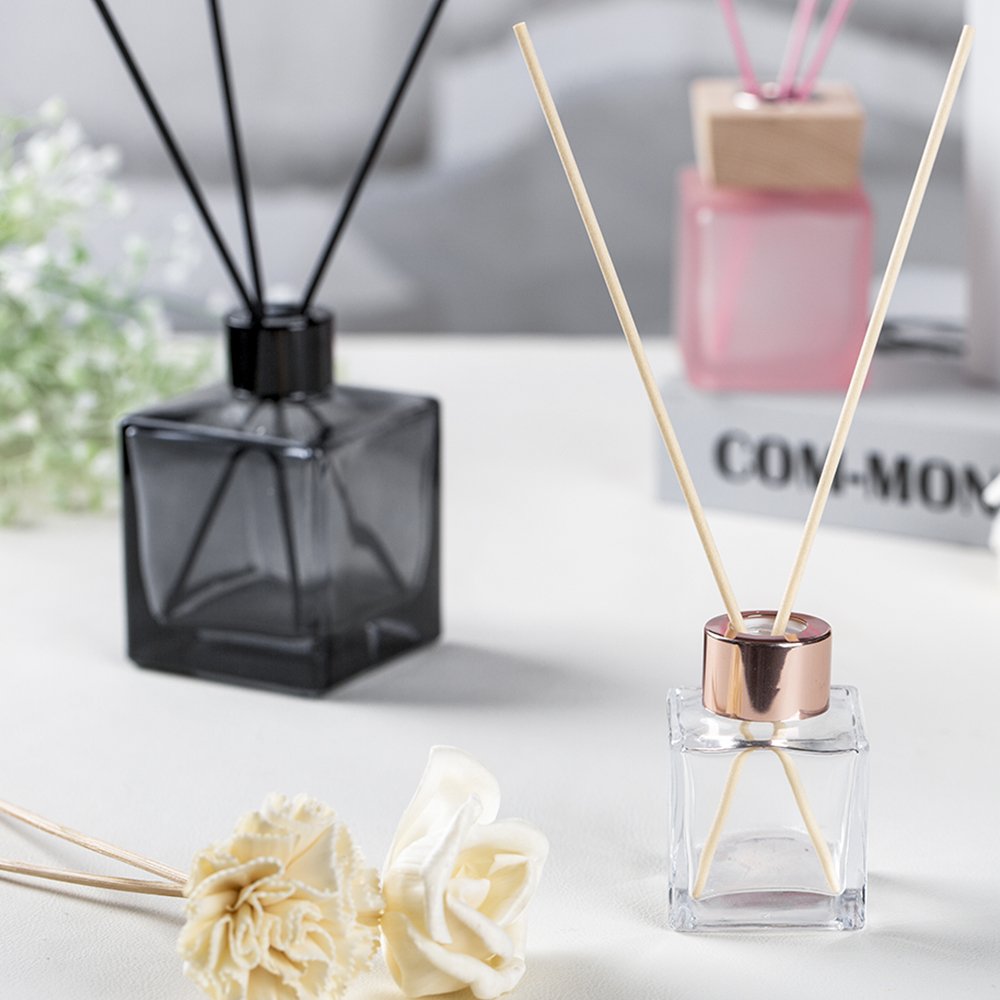 Best Sale Customized 50ml 100ml 150ml 200ml High Quality Square Simple Aromatherapy Empty Reed Diffuser Glass Bottles