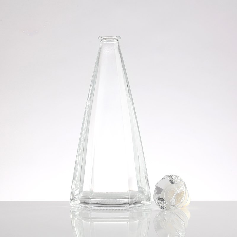 Empty Glass Liquor Vodka Bottle Hexagonal Pyramid Shaped 500ml 700ml Beverage Juice Milk Alcohol Glass Bottle