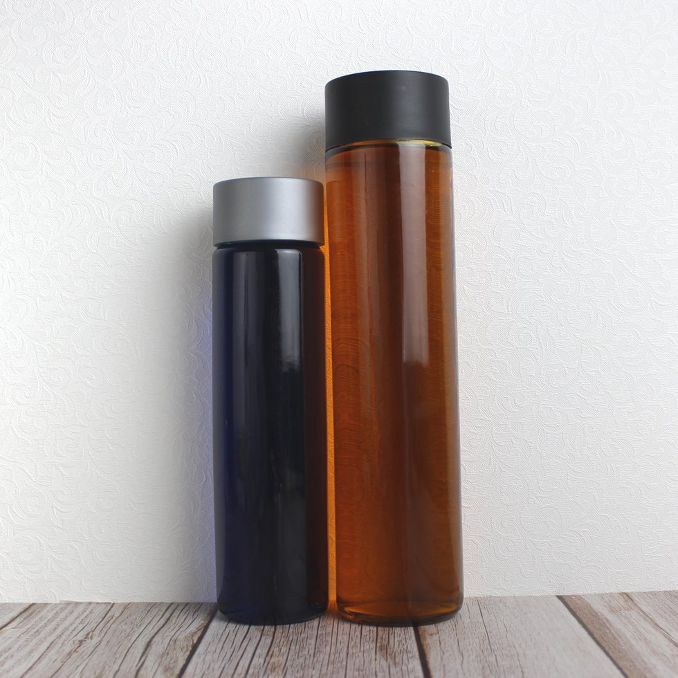Drink Glass Bottles Empty Transparent High Flint Juice Drink Beverage Mineral Water Voss Glass Bottle With Plastic Lid