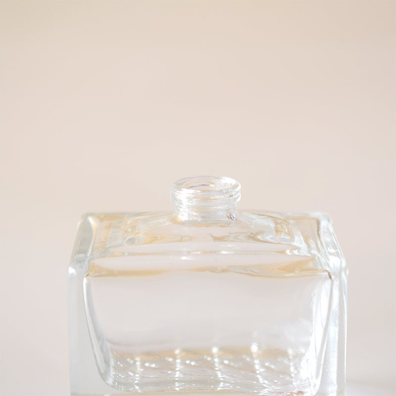 OEM 50 ml custom luxury women square shape transparent 30ml 50ml glass perfume bottle for gift