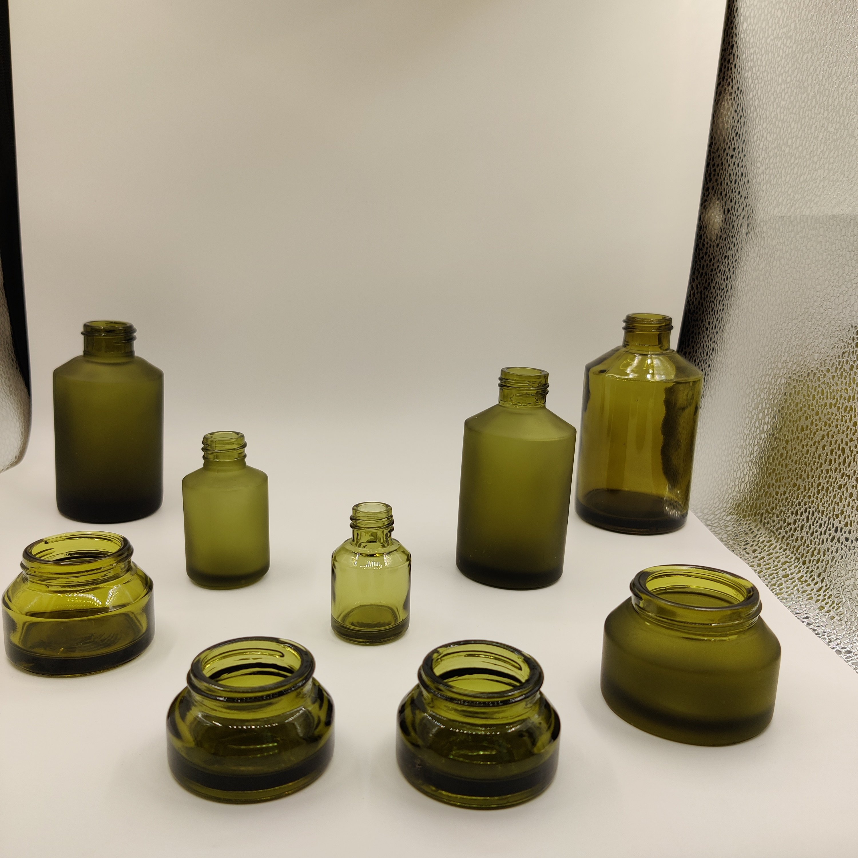 Popular Design Care set Glass Bottle Set Skin Care Sun green Packaging Bottles