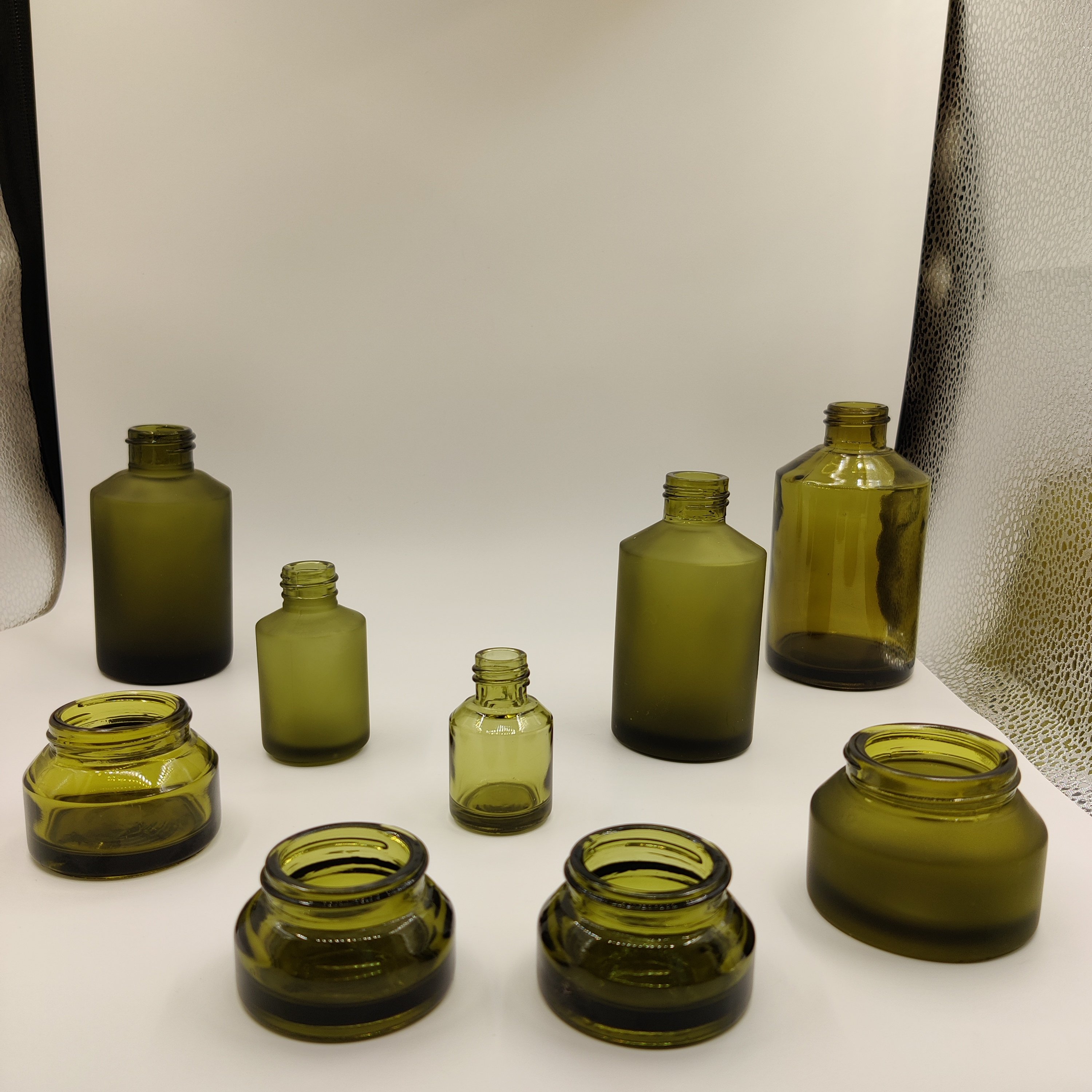Popular Design Care set Glass Bottle Set Skin Care Sun green Packaging Bottles
