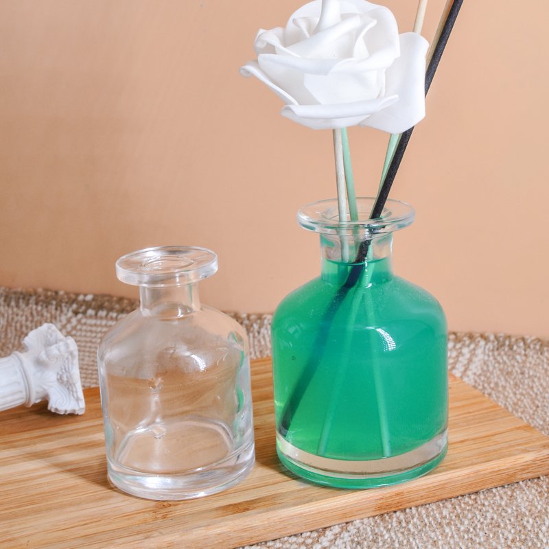 Wholesale 50ml 80ml 130ml 250ml round thick bottom aromatherapy reed diffuser glass bottle with cork