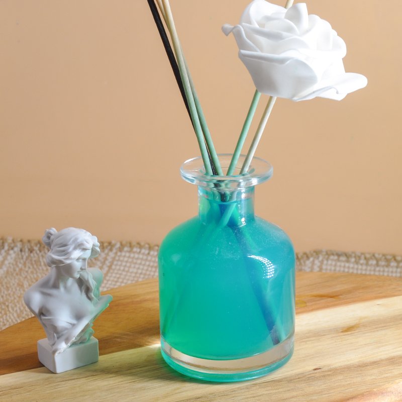 Wholesale 50ml 80ml 130ml 250ml round thick bottom aromatherapy reed diffuser glass bottle with cork