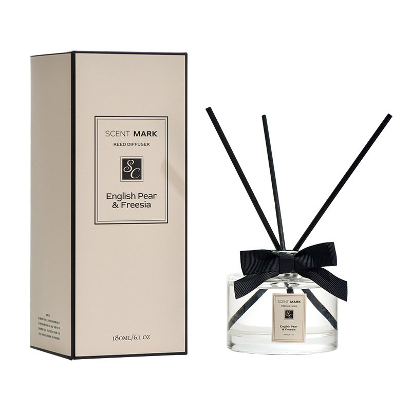 Wholesale Private Label Home Aromatherapy Custom Package Glass Bottle Air Freshener Scented Reed Diffuser