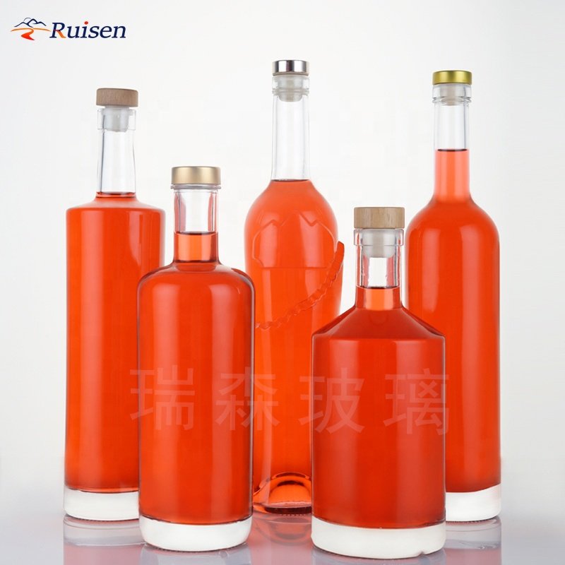 750 ml white glass bottle clear vodka bottle Fancy whisky glass bottle with cork 700ml