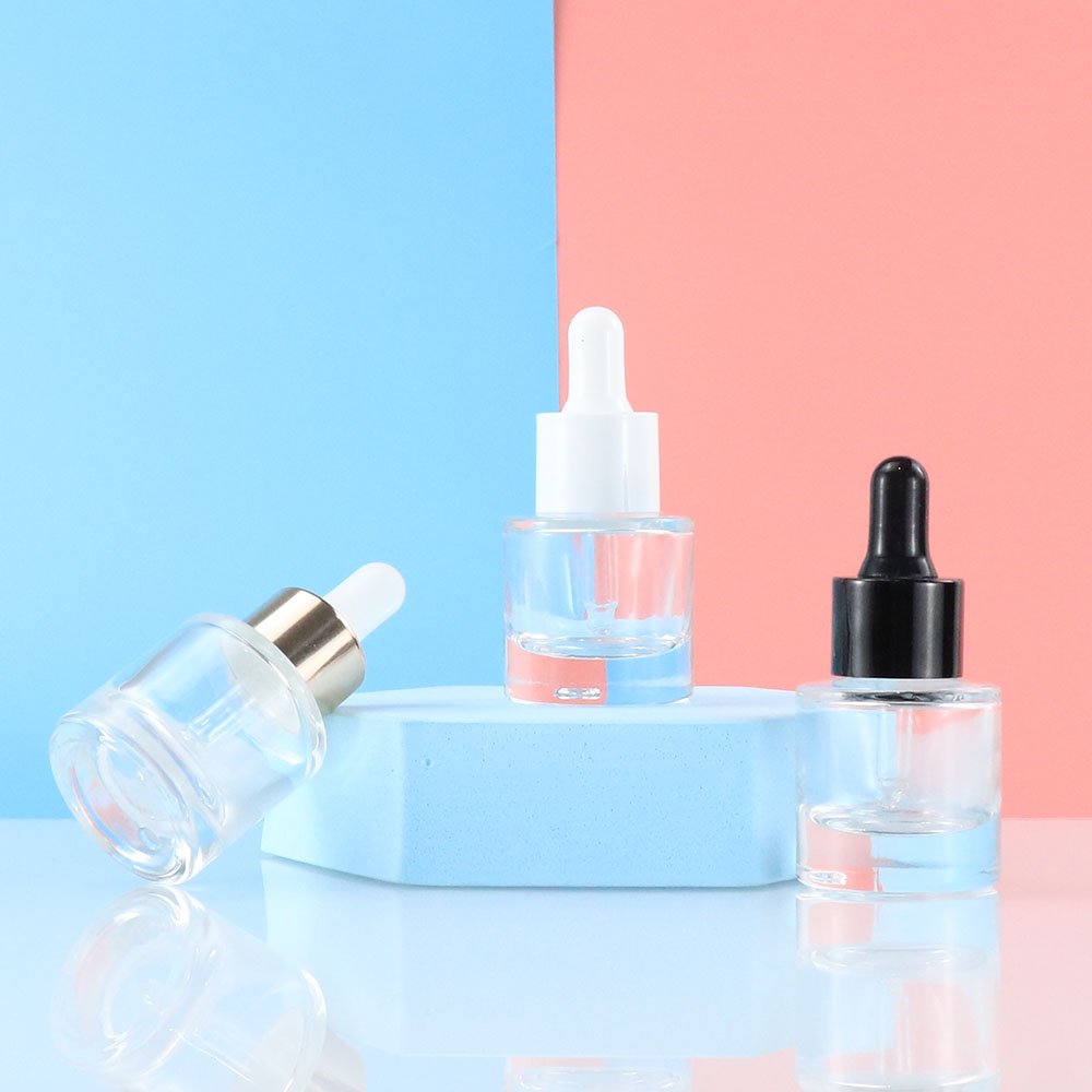 Wholesale 30ml transparent matte cosmetic flat shoulder eye serum dropper glass bottle set with white dropper lid
