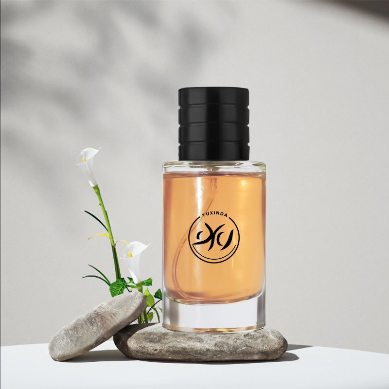50ml/100ml spray perfume glass bottle transparent cylindrical perfume sub bottle with magnetic cap