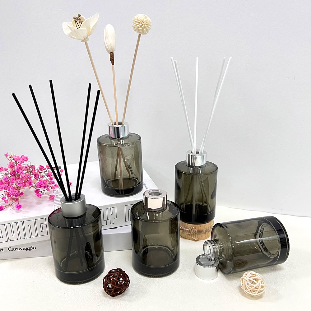 180ml frosted INS Simple transparent Essential oil glass diffuser bottle with cap