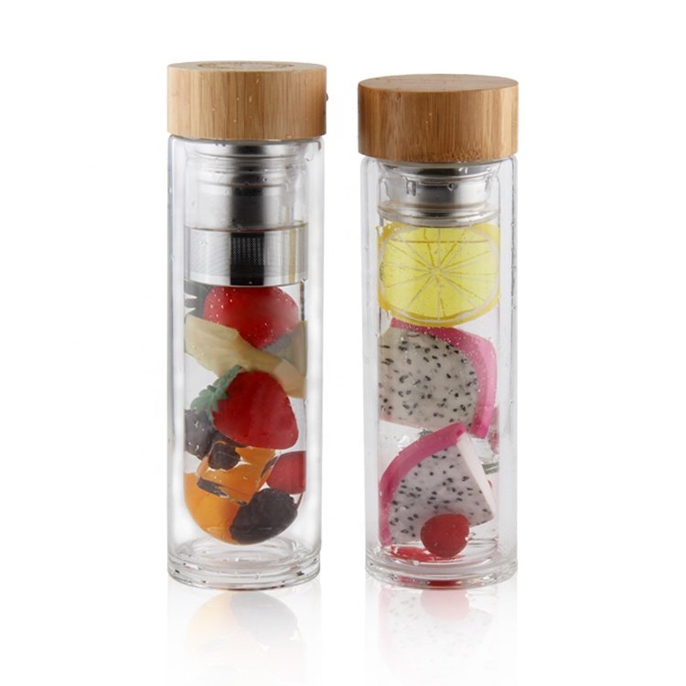 350/550ML,Tea Fruit Infused Custom Logo Reusable Double Wall Flat Infuser Borosilicate Blank Glass Water Bottle WIth Bamboo Lid