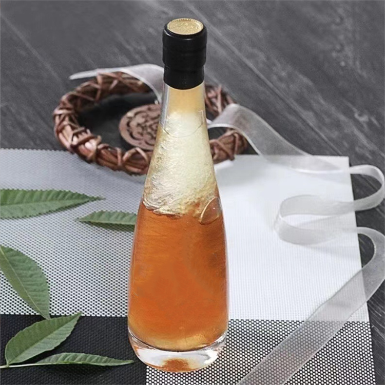 Empty 330ml 500ml clear round water milk coffee beverage tall glass juice bottle with screw cap
