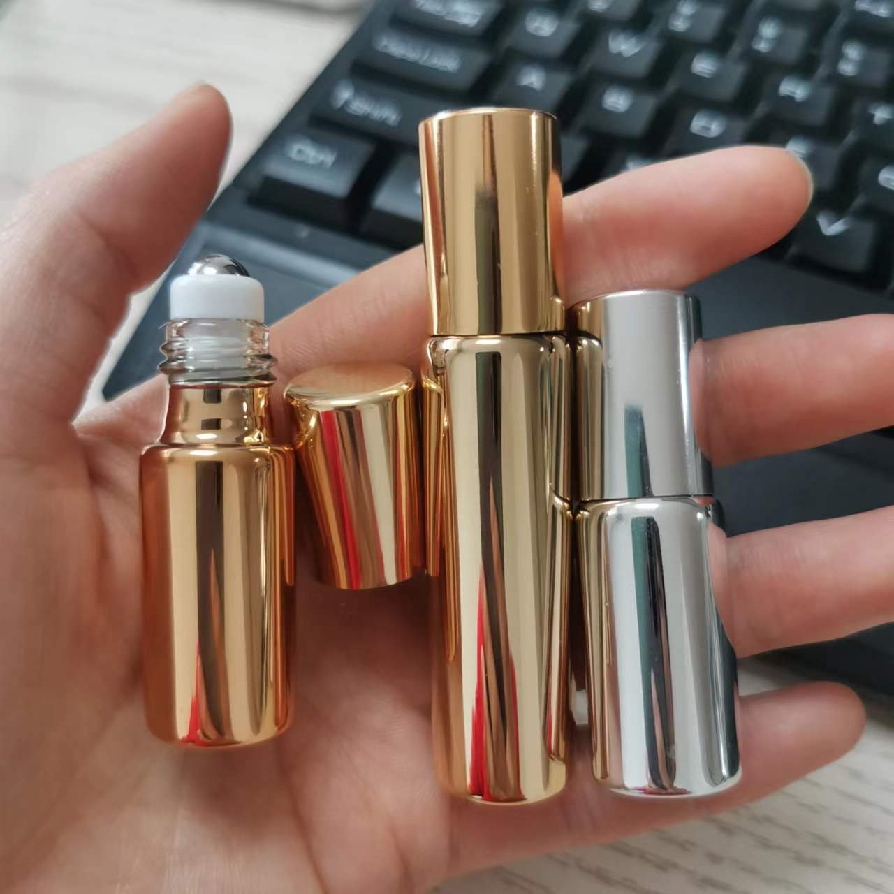 5ml 7ml 8ml 10ml 12ml 15ml Frost Gold Clear Blue Green Roll On Perfume Glass Bottle Essential Oil Bottle With metal Roller Ball