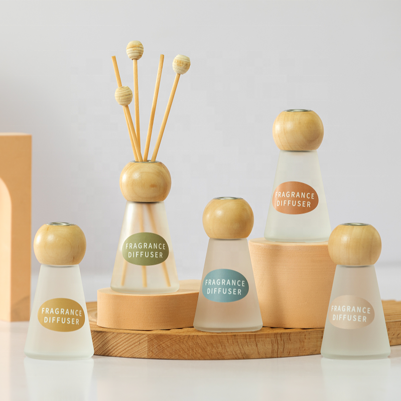 50ml Custom low price home decor fragrance Reed Diffuser with essential oil refills glass bottle wood cap air freshener perfume