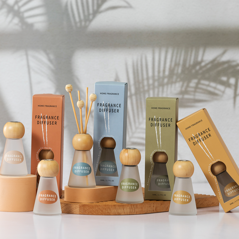 50ml Custom low price home decor fragrance Reed Diffuser with essential oil refills glass bottle wood cap air freshener perfume