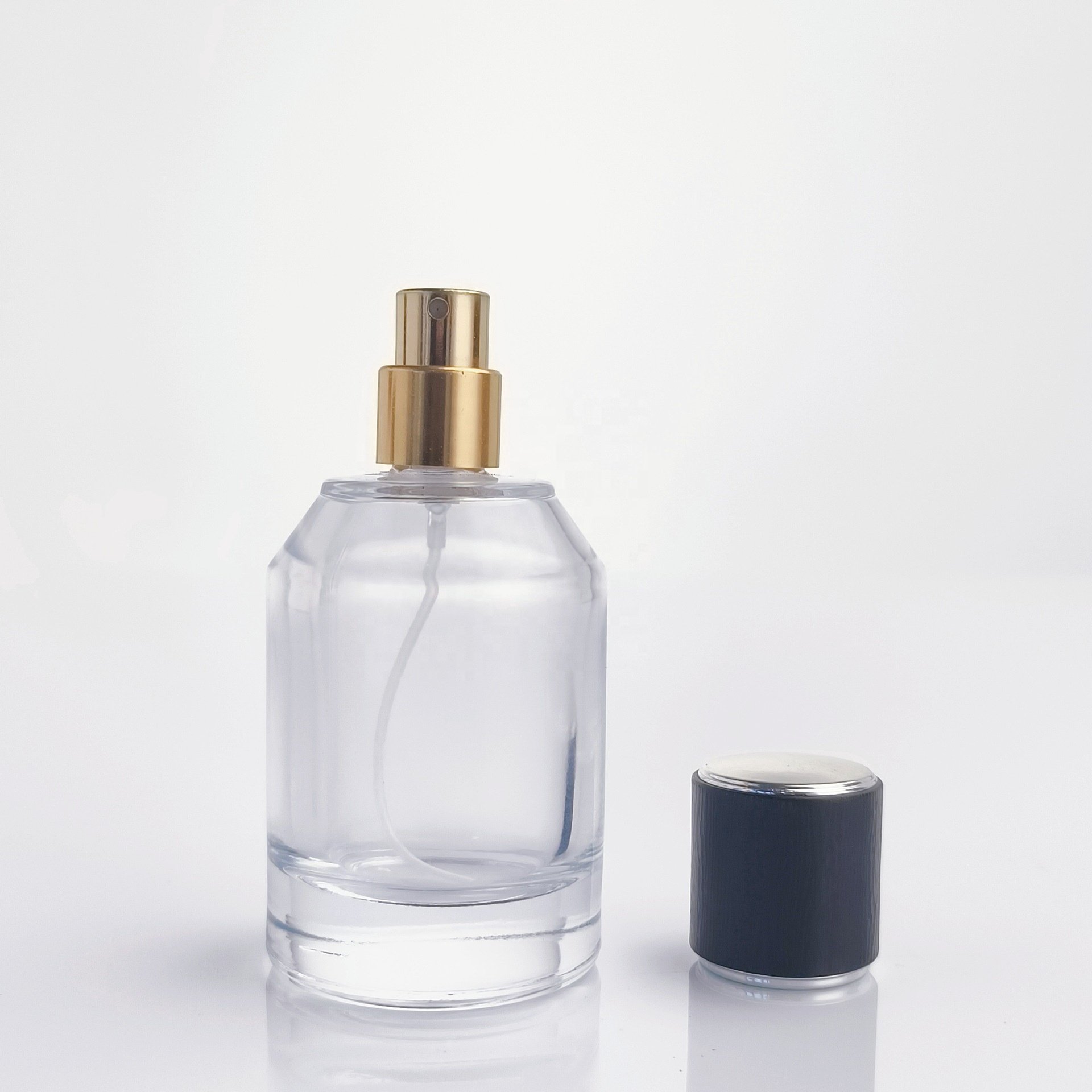 Empty luxury perfume glass bottles 50ml100ml fragrance bottle perfume glass round cosmetic glass spray bottle with cap Atomizer