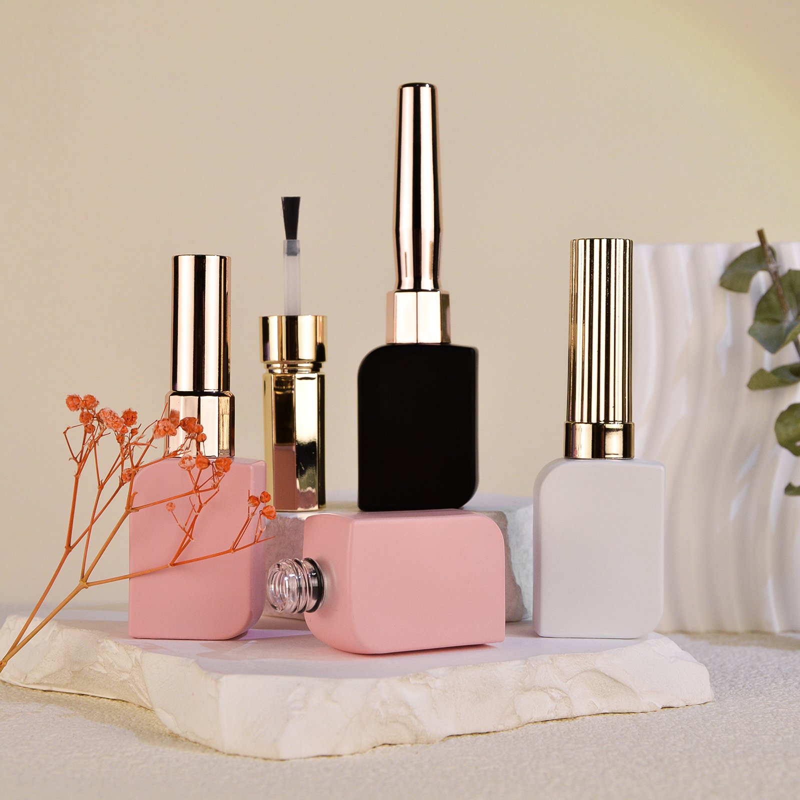 Manufacture OEM New Mould 15ml Empty Glass Bottle For Uv Gel Nail Polish Custom Color Pink Black White Gel Polish Bottle