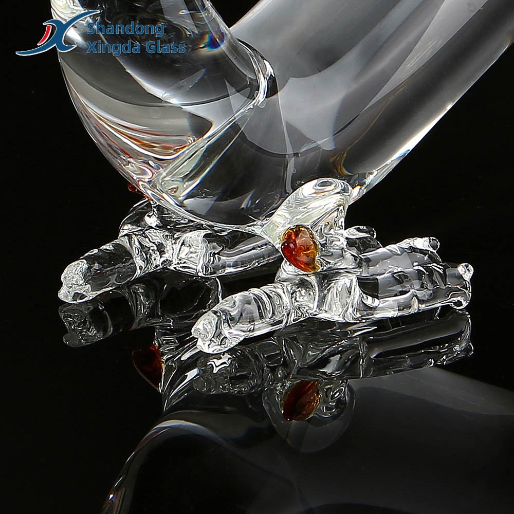 Wholesale Handmade Blown Borosilicate Liquor Colorful Dragon Whiskey Decanter Clear Glass Bottle Decanter Manufacturer