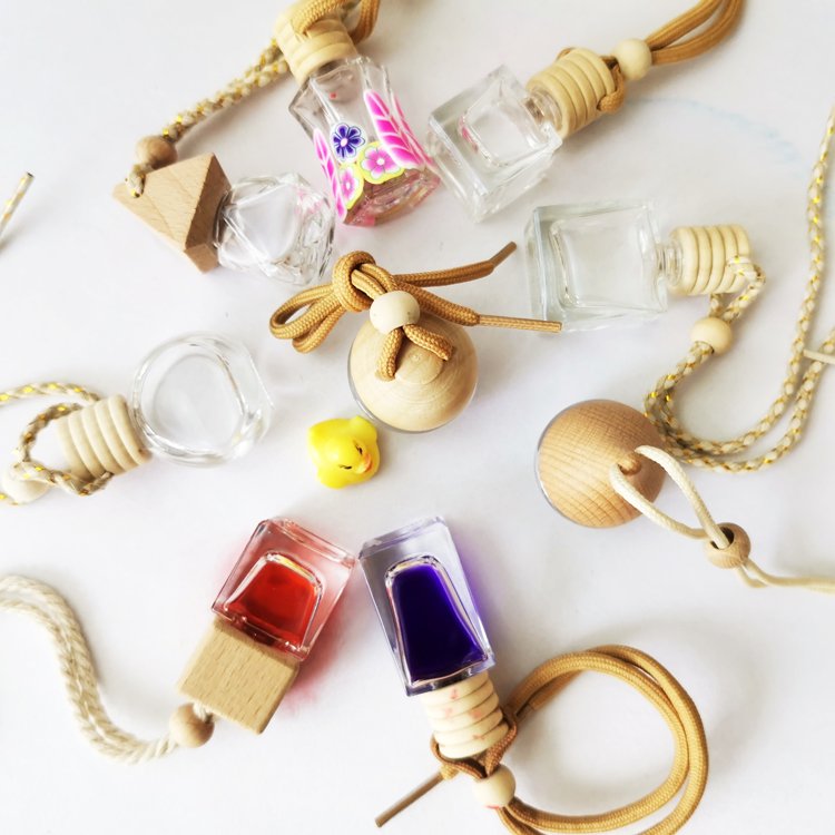 Car Hanging Decoration Ceramic Essence Perfume Bottle Hang Rope Pendant Car Accessories