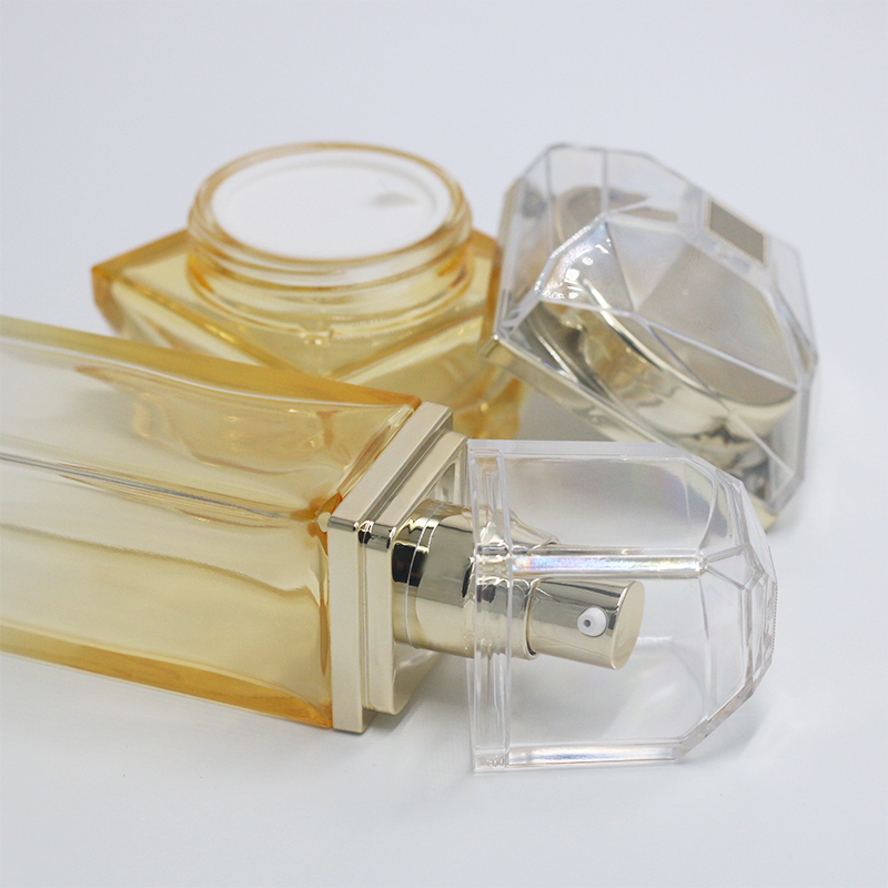 Luxury Cosmetics Packaging Glass Bottle Sets Cream Jar Pump Spray Bottle Skincare Face Cream Bottle