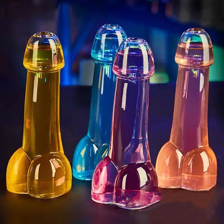 Hot selling penis shaped glass bottle penis cocktail glass bar tableware pure high borosilicate bottle penis shaped shooting gla