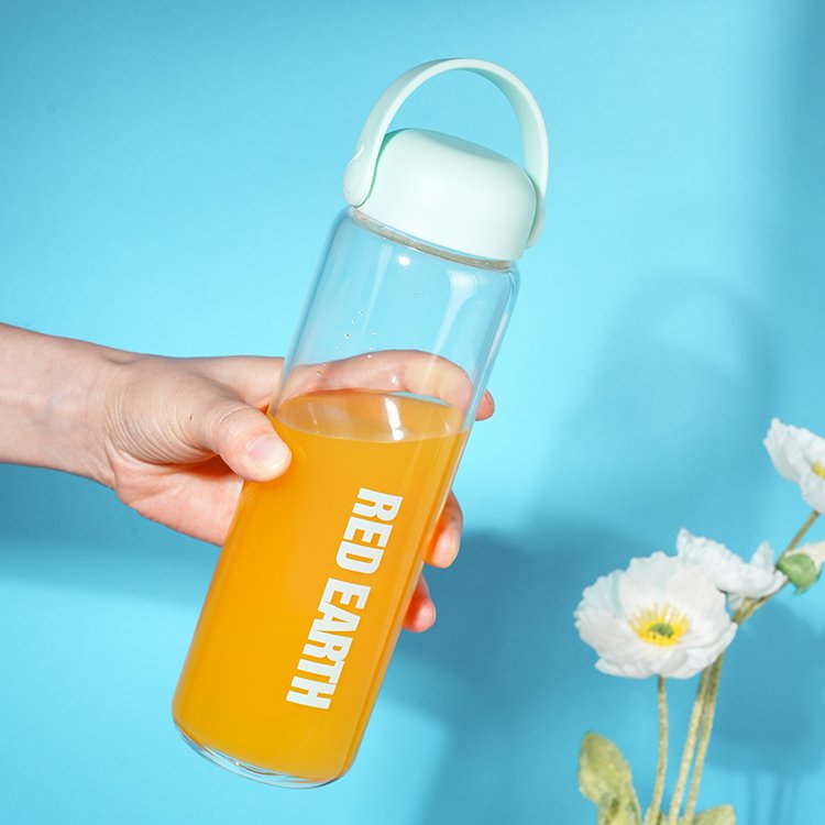 high borosilicate glass 500ml portable silicone lid hold customized logo glass bottle