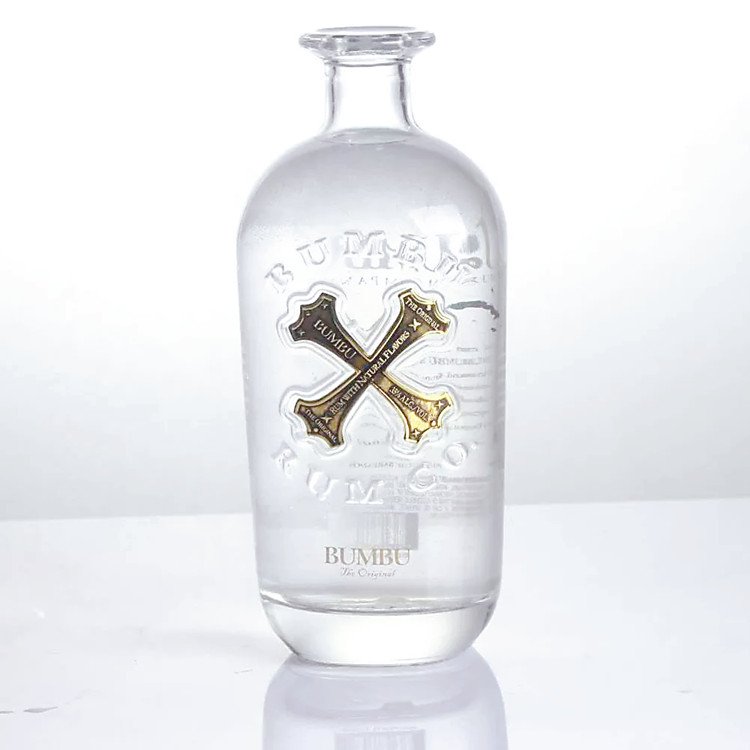 Custom Zamak Label Embossed LOGO 700 ml 750 ml Rum Whiskey Vodka Gin Empty Glass Bottle with cork stopper for sale