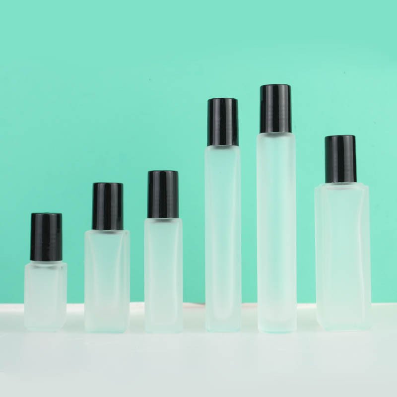 Hot Sale 5ml Square Essential Oil Roll On Bottle Clear Frosted Glass Roller Bottle with Metal Roller And Silver Gold Black Cap