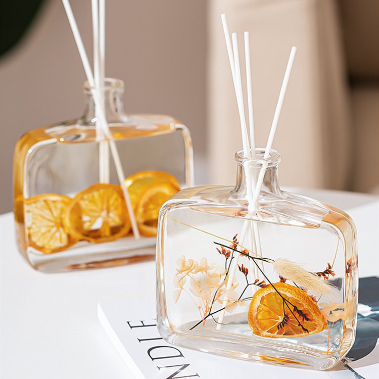 200ml 330ml Transparent Cute Empty Luxury Flat Perfume Diffuser Glass Bottle with Cork for Reed Diffuser