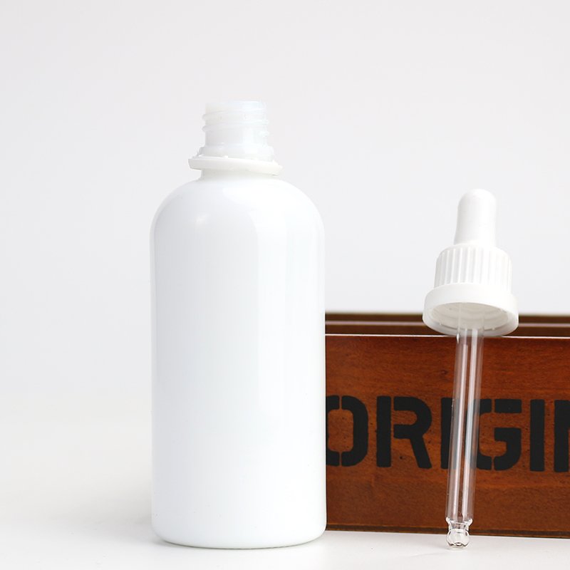 Round white 10ml 15ml 20ml 30ml 50ml 100ml glass white essential oil cosmetic bottle with cap