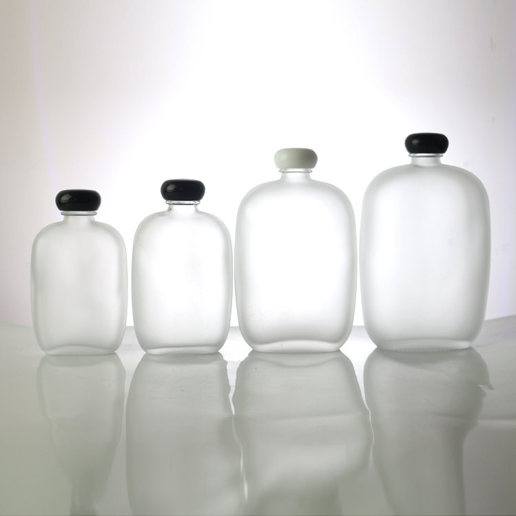 100ml250ml mini screw cap sake of empty glass bottles of alcohol
