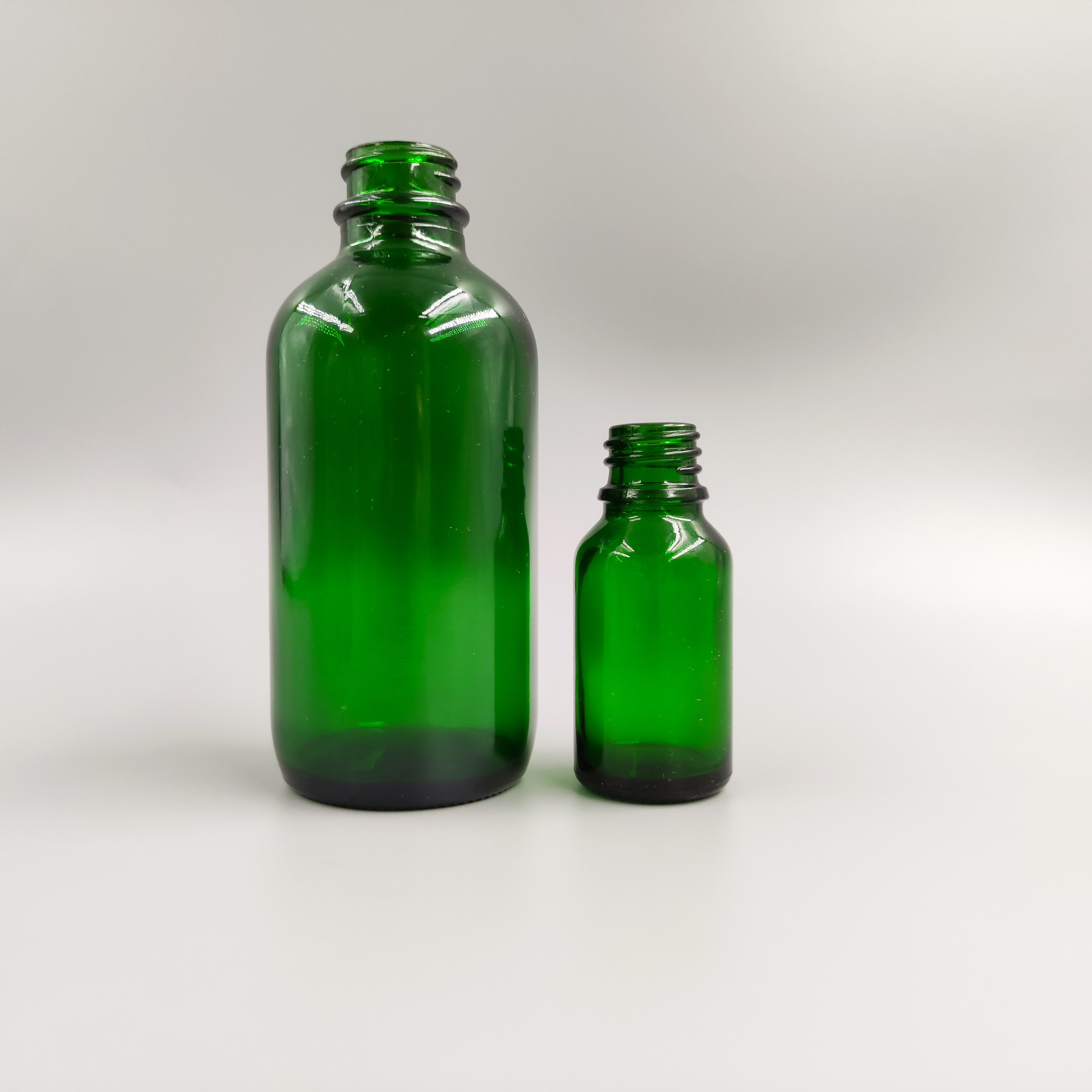 5ml,10ml,15ml,20ml,30ml,50ml,100ml,120ml custom factory wholesale colorful empty glass bottle suppliers