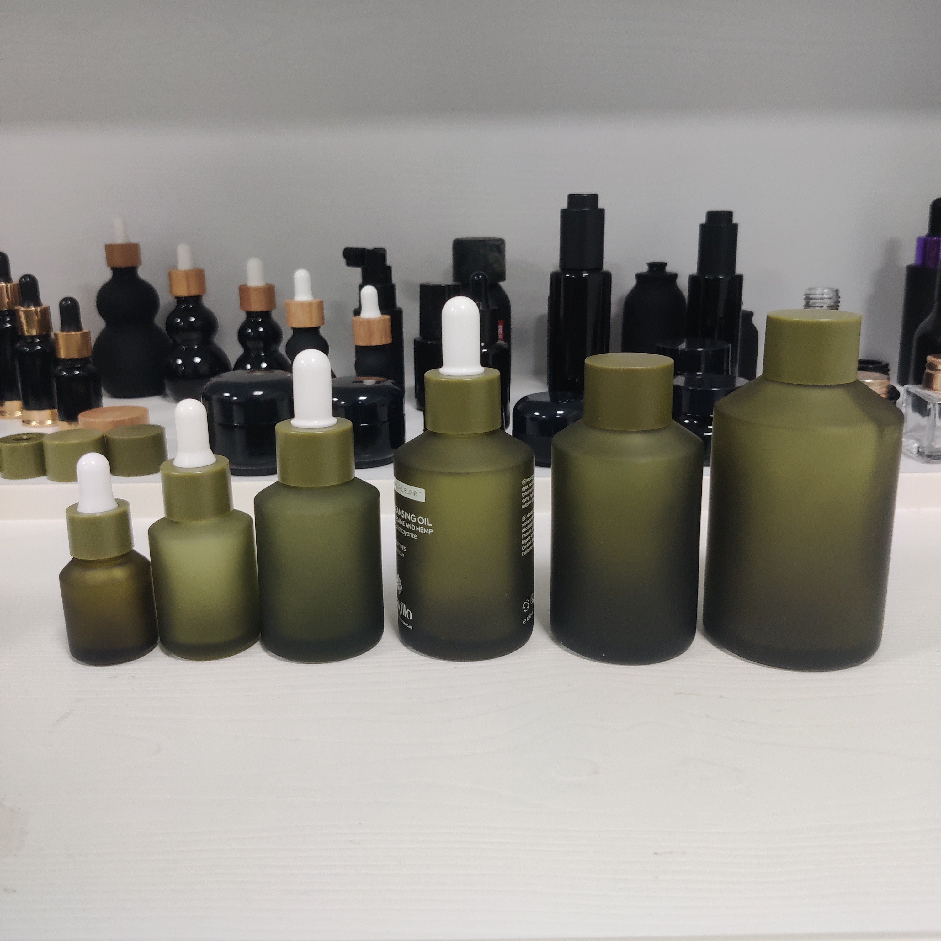 Low MOQ 250ml/500ml/750ml/1000ml dark green square olive oil tea oil bottle fermentation bottle walnut oil glass bottle