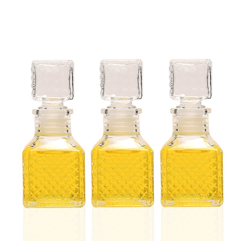 In Stock Vintage Luxury Empty 50ml 100ml Square Clear Beverage Spirit Liquor Glass Wine Bottle with Stopper