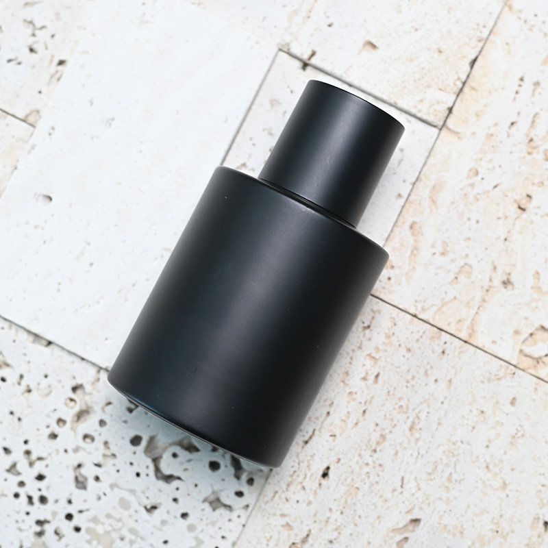 50ml Painted Glass Bottles 30ml Fragrance Perfume Cosmetics Beauty Spraying Black White Painted Bottle 100ml