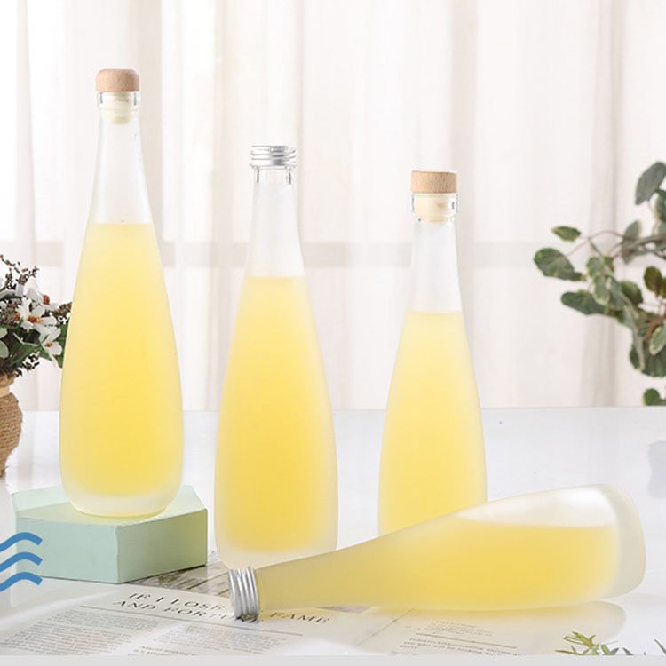 Custom design 330ml 500ml glass wine bottle for liquor alcohol drinking glass bottle