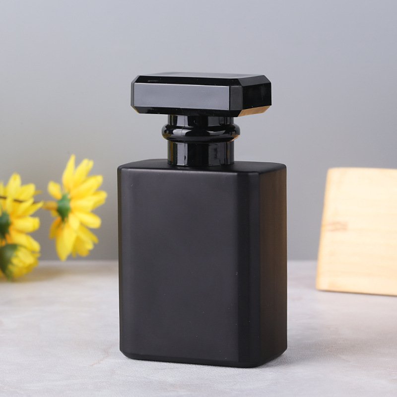 High quality 30ml 50ml empty luxury flat square spray perfume bottle black refillable perfume glass bottle