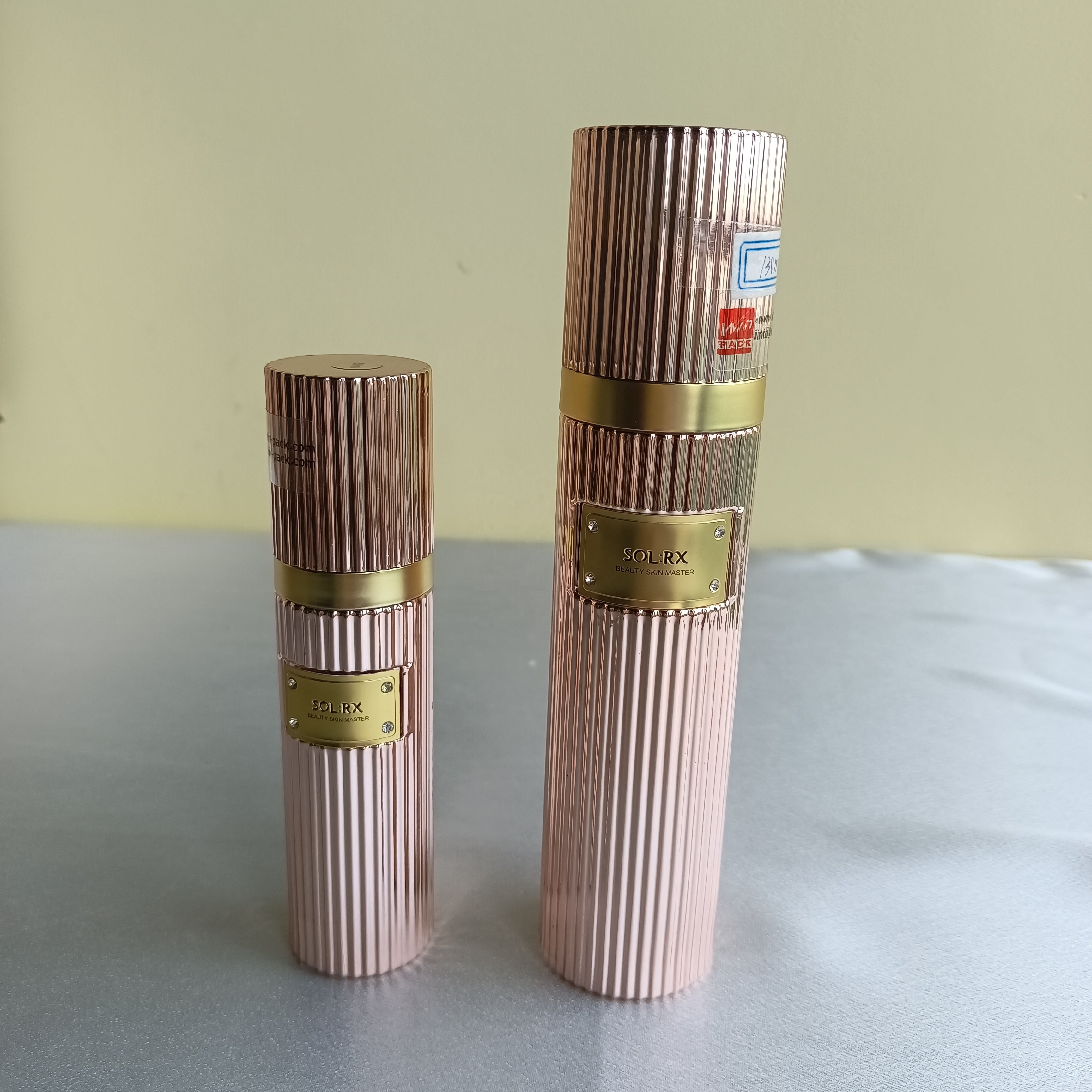 Cylinder empty gold 50ml 130ml glass cosmetic bottle for lotion/Skin Care Serum