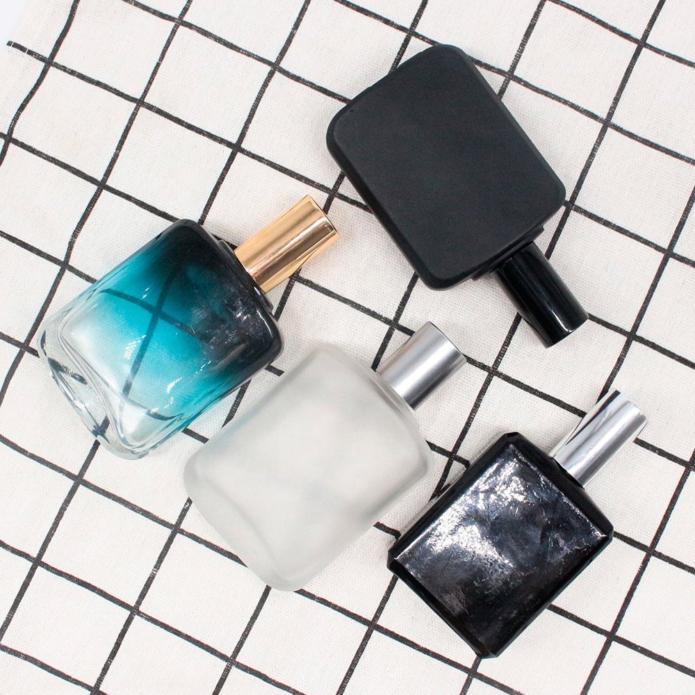 FENGJUN OEM 50ml 60ml Glass Empty square Perfume Bottle Black Bottle Perfume