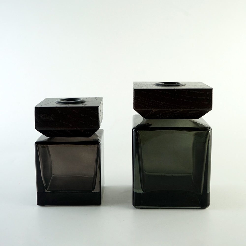 Luxury Diffuser Bottle Empty Glass Reed Aroma Diffuser Bottle 200 ml Square 100 ml Glass Diffuser Bottles with Wooden Cap